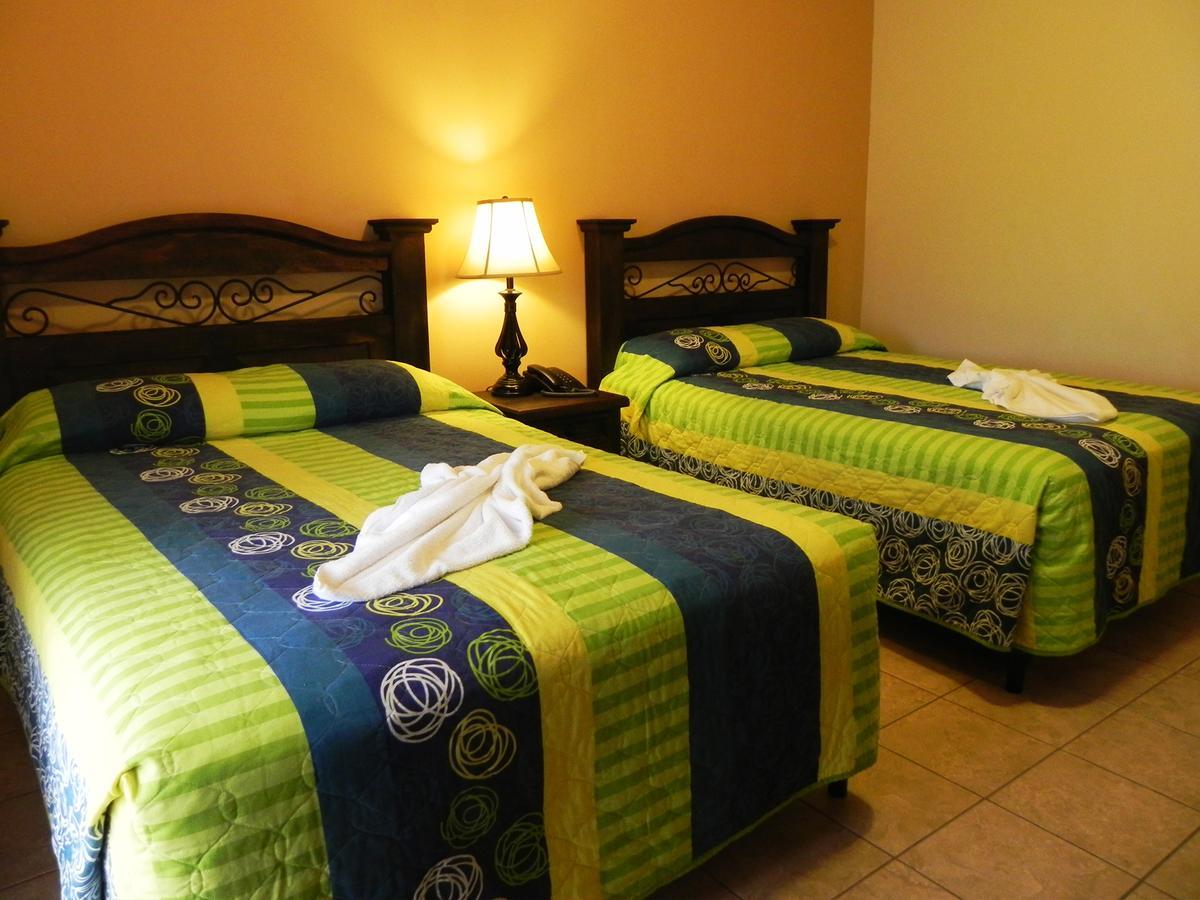Hotel Puerto Libre Πουέρτο Μπάριος Εξωτερικό φωτογραφία